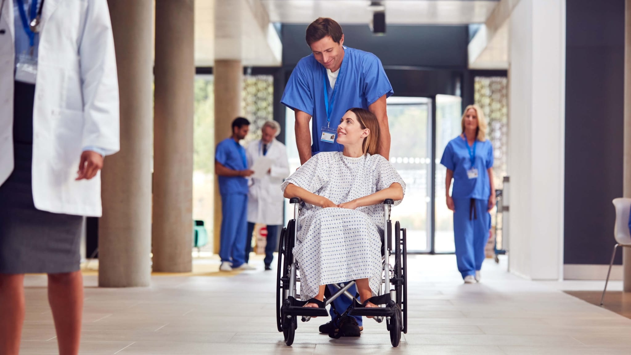 hospital-porters-stock-image-c014-1964-science-photo-library